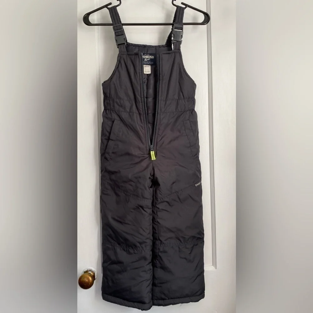 Oshkosh Unisex Snow Overalls- Size: Medium (5-6)